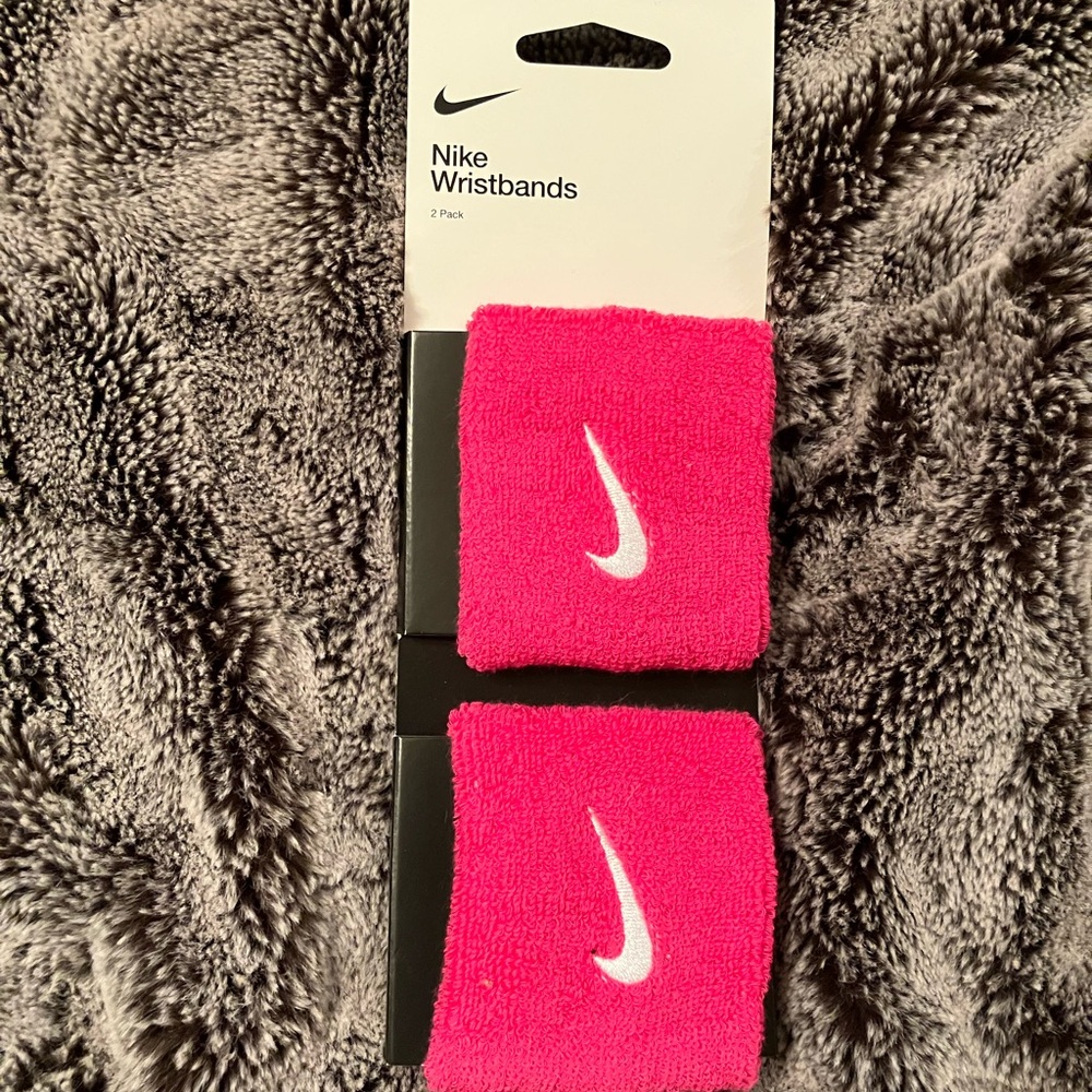 NWT Nike wristbands 2 pack pink